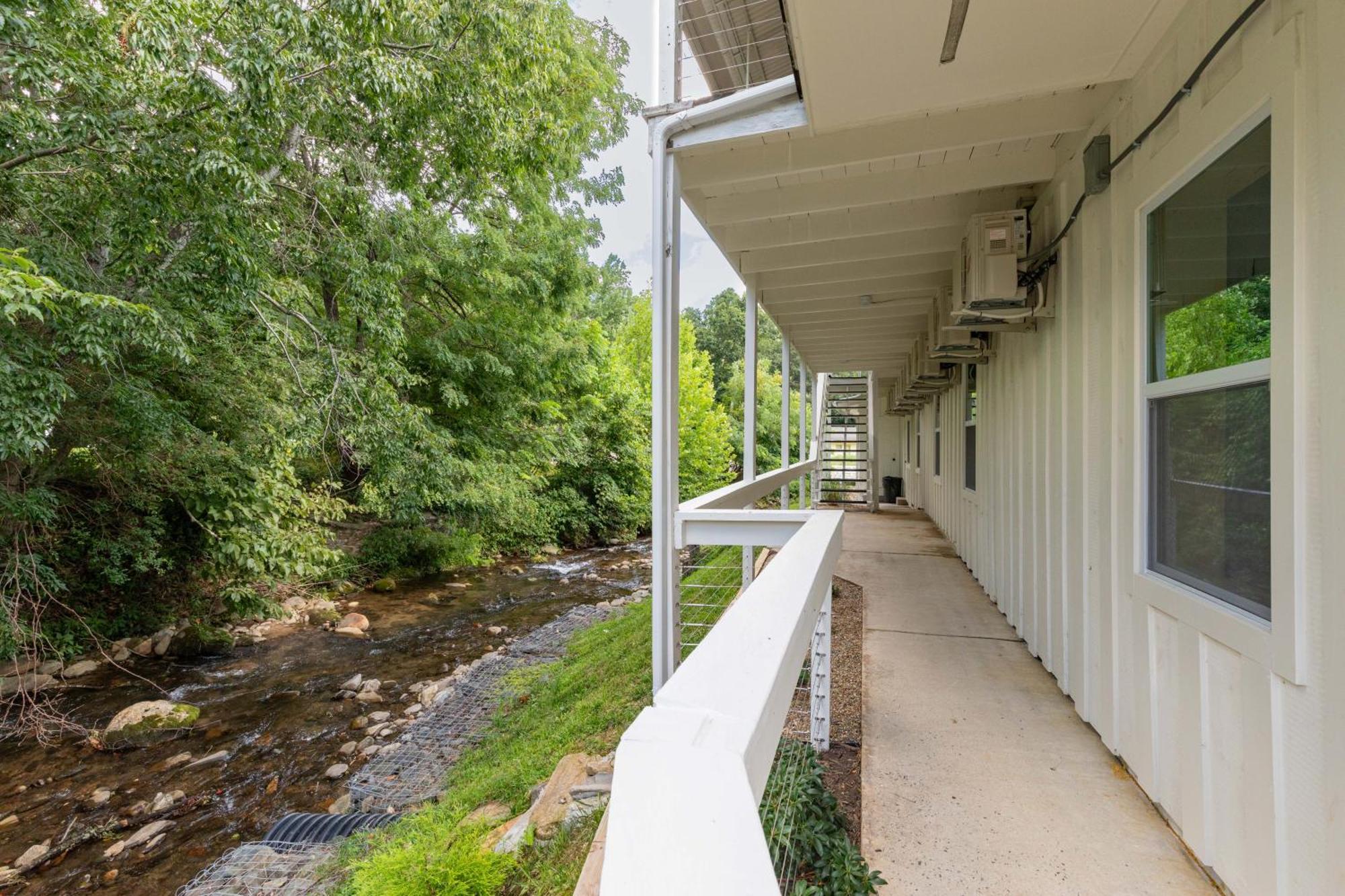 The Dogwood Motel Maggie Valley Exterior foto